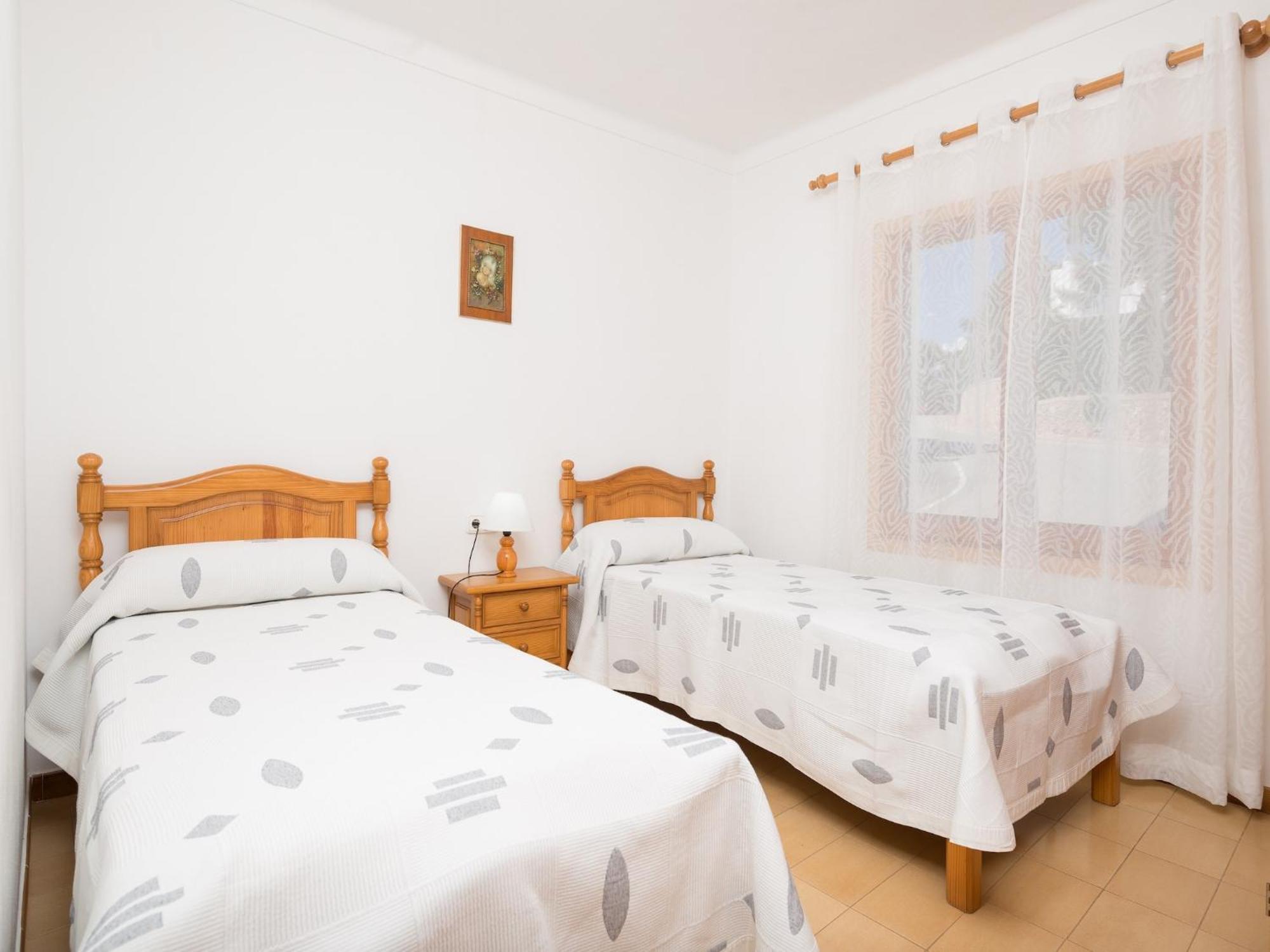 Chalet Spacious By The Sea *