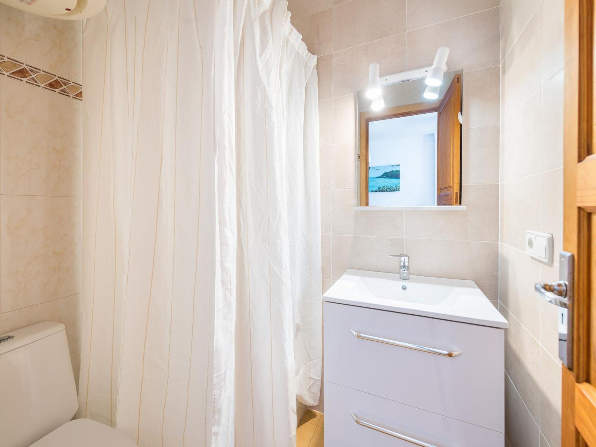 Spacious By The Sea Chalet