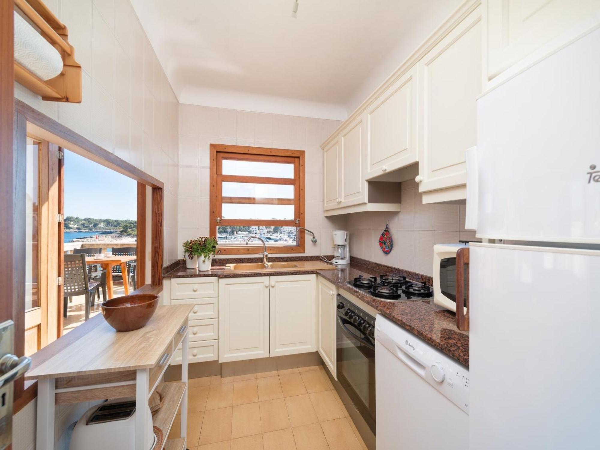 Spacious By The Sea Chalet Portopetro