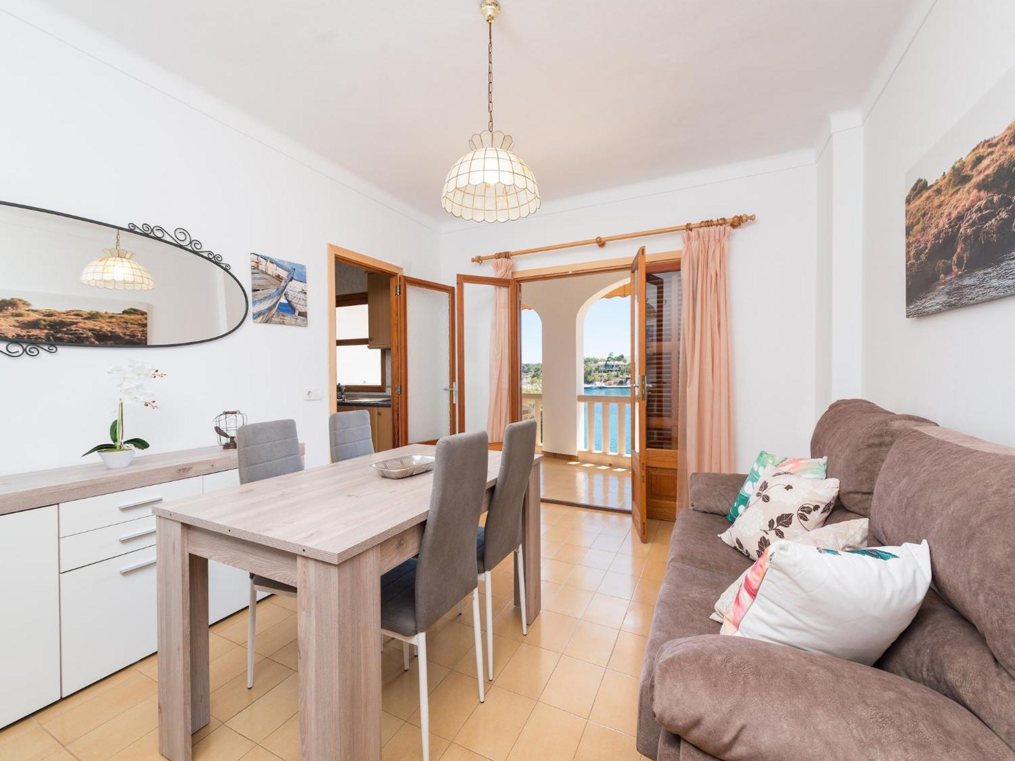 Spacious By The Sea Chalet *